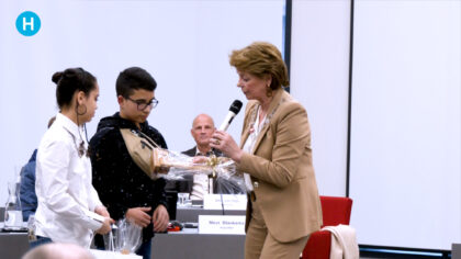 Nieuwe raadzaal Helmond officieel in gebruik genomen