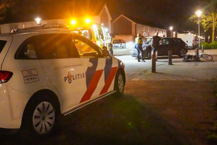 Fietser gewond na botsing met auto