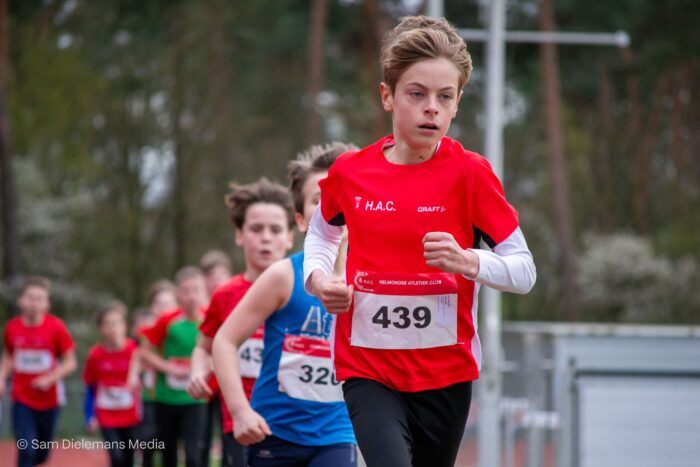 H.A.C. opent baanseizoen met drukbezette Paaswedstrijd