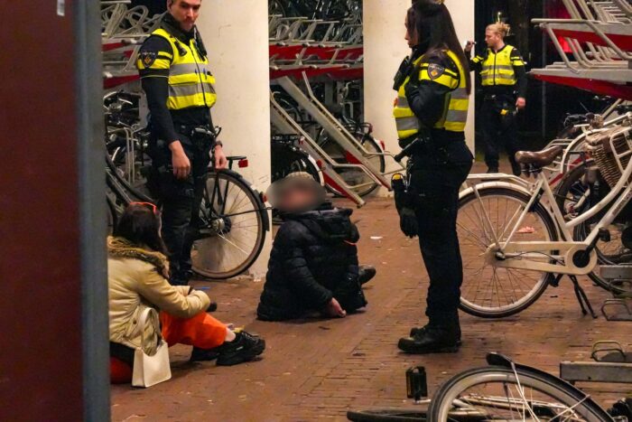 Vechtpartij in de fietsenstalling aan de Parkweg