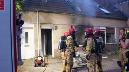 Veel schade bij woningbrand in Helmond