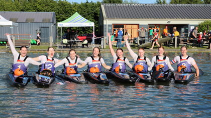 Leden van HWC De Helmvaarders bij WK Kanopolo in China
