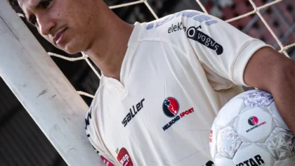 Nieuwe uitshirt Helmond Sport scoort al direct goed