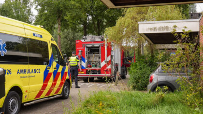 Man gewond bij woningbrand Burgemeester Sweensstraat