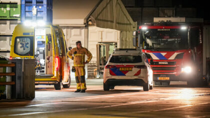 Man raakt bekneld in machine bij VanRijsingenGreen in Helmond