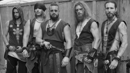 Cacaofabriek overspoeld door duizenden metalheads en piraten 