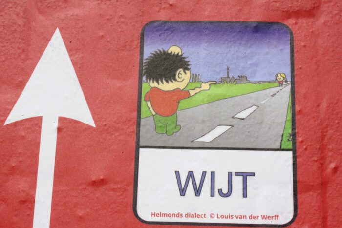 Hellemondse bewegwijzering van station naar centrum: ‘Tis nie wijt’