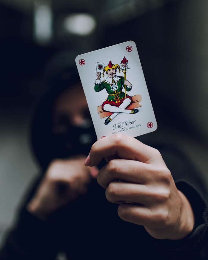 Helmonder aangehouden voor organisatie illegaal kaartspel