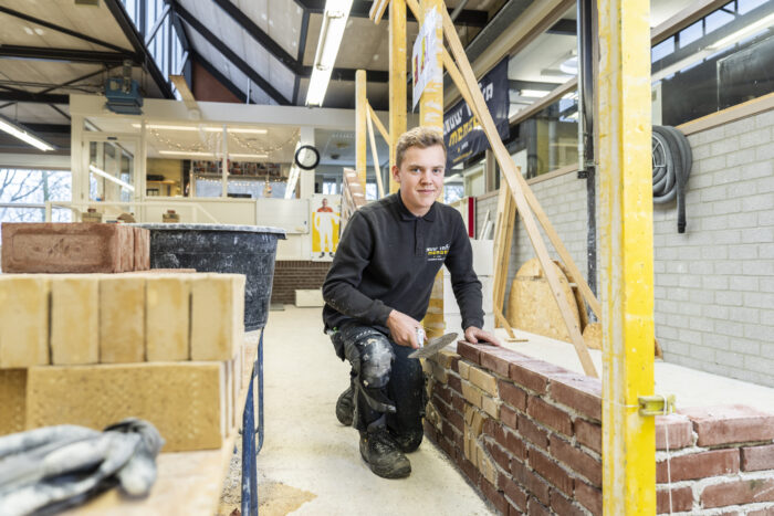 Student BouwInfraCampus Bram naar WK metselen 