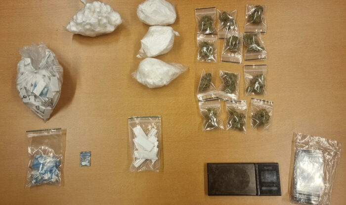 Politie pakt drugsdealer op bij Barentzpark