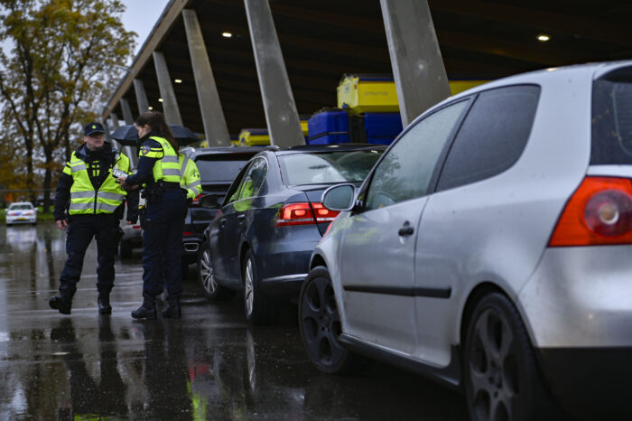 Automobilist raakt rijbewijs kwijt; Met 160 over de N270