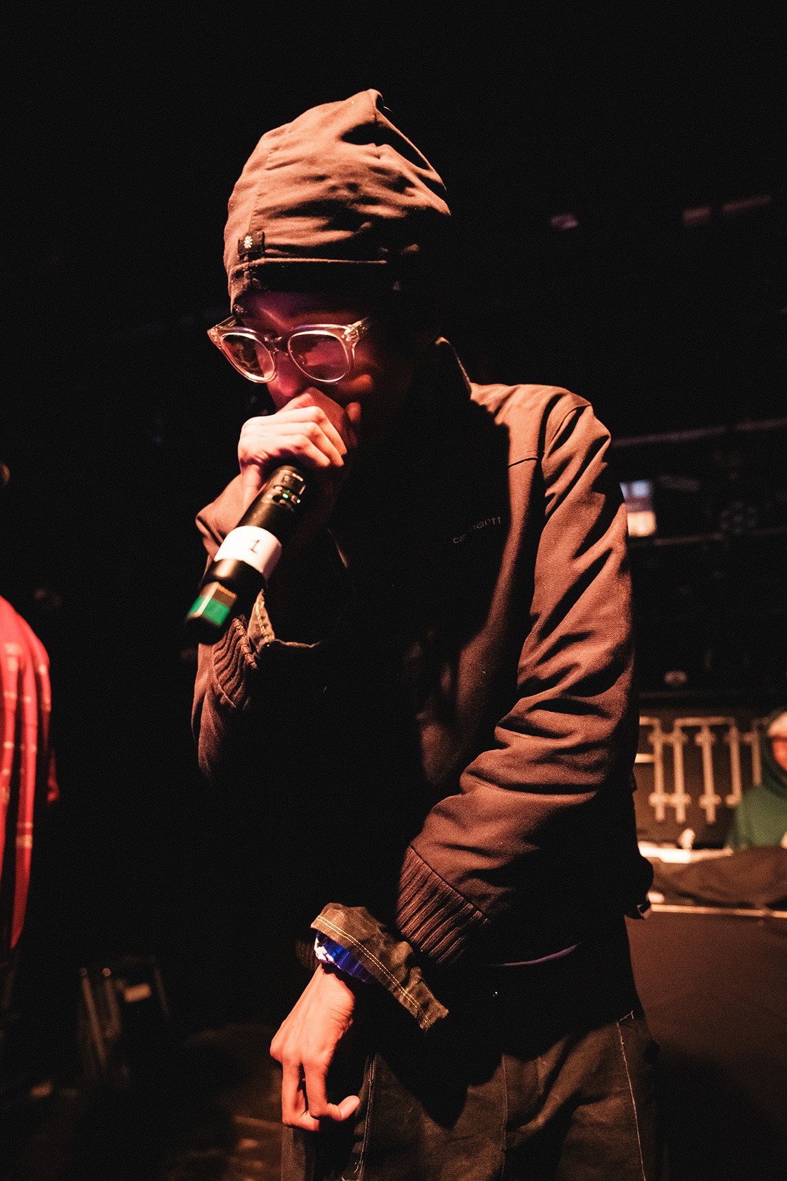 Veertig rappers en hiphoppers delen op één avond het podium in de ...