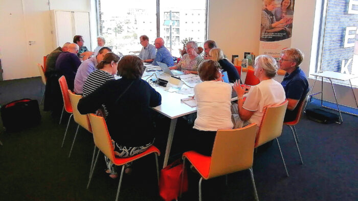 Ontdek je verleden bij het Stamboomcafé in bieb Helmond