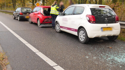 Drie auto’s beschadigd bij ongeval tussen Helmond en Lierop