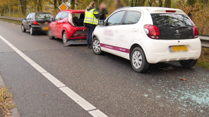 Drie auto’s beschadigd bij ongeval tussen Helmond en Lierop