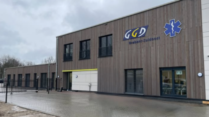 Nieuwe ambulancepost aan de Deltaweg in gebruik genomen