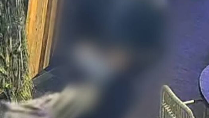 Politie zoekt verdachte van stelen smartphones in Helmond en Deurne