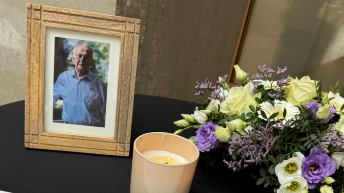 Condoleanceboek voor oud-burgemeester Wim van Elk