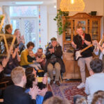 Gluren bij de Buren in Helmondse huiskamers, musea en buurthuizen