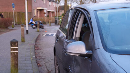 Scooterrijder zonder helm aangereden op de Baroniehof