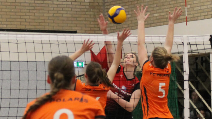 Vrouwen Polaris boeken belangrijke overwinning: klassenbehoud tweede divisie vrijwel zeker