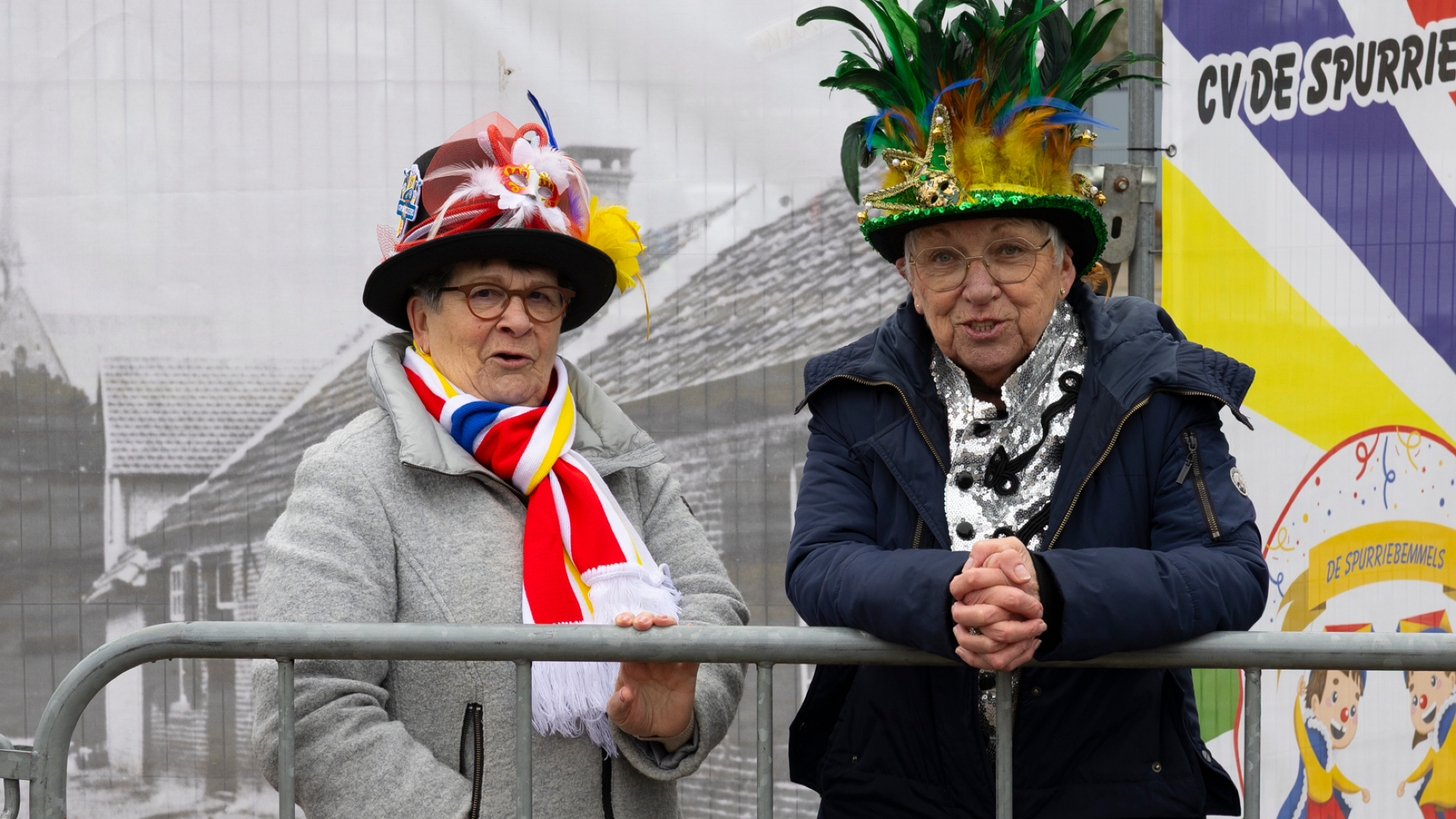 Kleurrijke carnavalsoptocht in Stiphout op foto vastgelegd