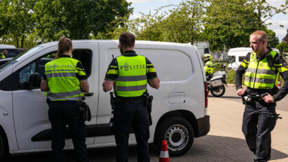 Grote verkeerscontroles in Helmond: Lamborghini staande gehouden