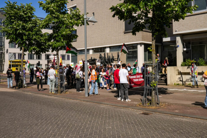 Meerderheid Helmondse gemeenteraad stemt voor motie ‘Helmond trekt de Rode Lijn’