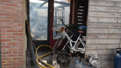 Schuur in brand in Koeveldsestraat