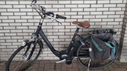 Helmondse politie zoekt rechtmatige eigenaar verlaten fiets Spoorstraat