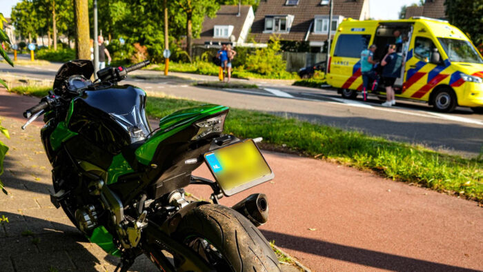 Inschattingsfout haalt motorrijder onderuit op Weg door de Rijpel