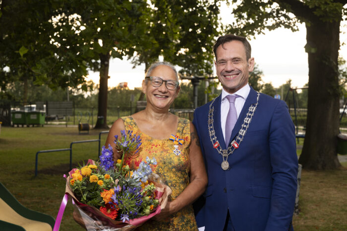 Viola Barends benoemd tot Ridder in de Orde van Oranje-Naussau