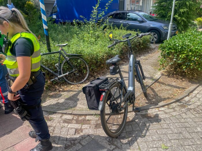 Racefietser en e-biker botsen in Helmond; één gewonde