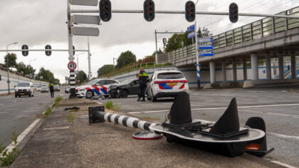 Verwarring door knipperende stoplichten: botsing in Helmond
