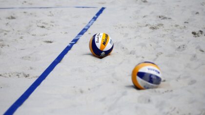 RVC organiseert Beachvolleybal op ’t Plein: ‘Wij willen de saamhorigheid in Brouwhuis vergroten’