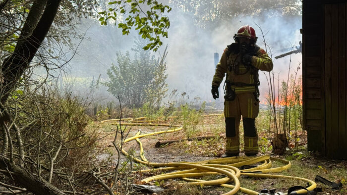 Schuur in brand bij Scheepstal in Helmond