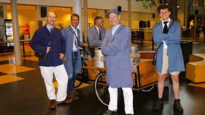 Marinte en Milan; Talige winnaars van schrijfwedstrijd De Melkboer