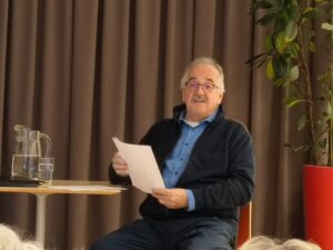 Voorleeslunch op Ouderendag met een Helmonds tintje