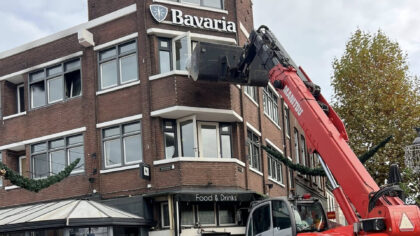 Start opbouw van proeverij De Bank in Helmond na verwoestende brand