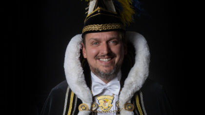 CV Olum presenteert Prins Sander d’n Urste