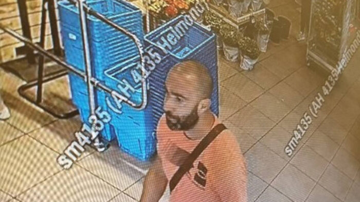 Verdachte van mishandeling in AH Jan Linders Dijksestraat gezocht