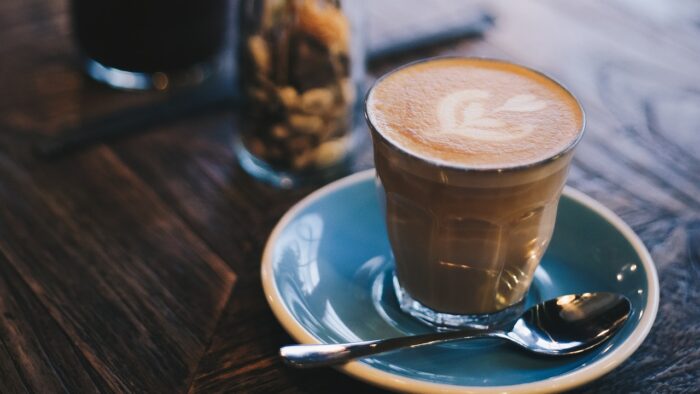 Samen praten over mentale gezondheid bij nieuwe thema-avond Kop en Koffie