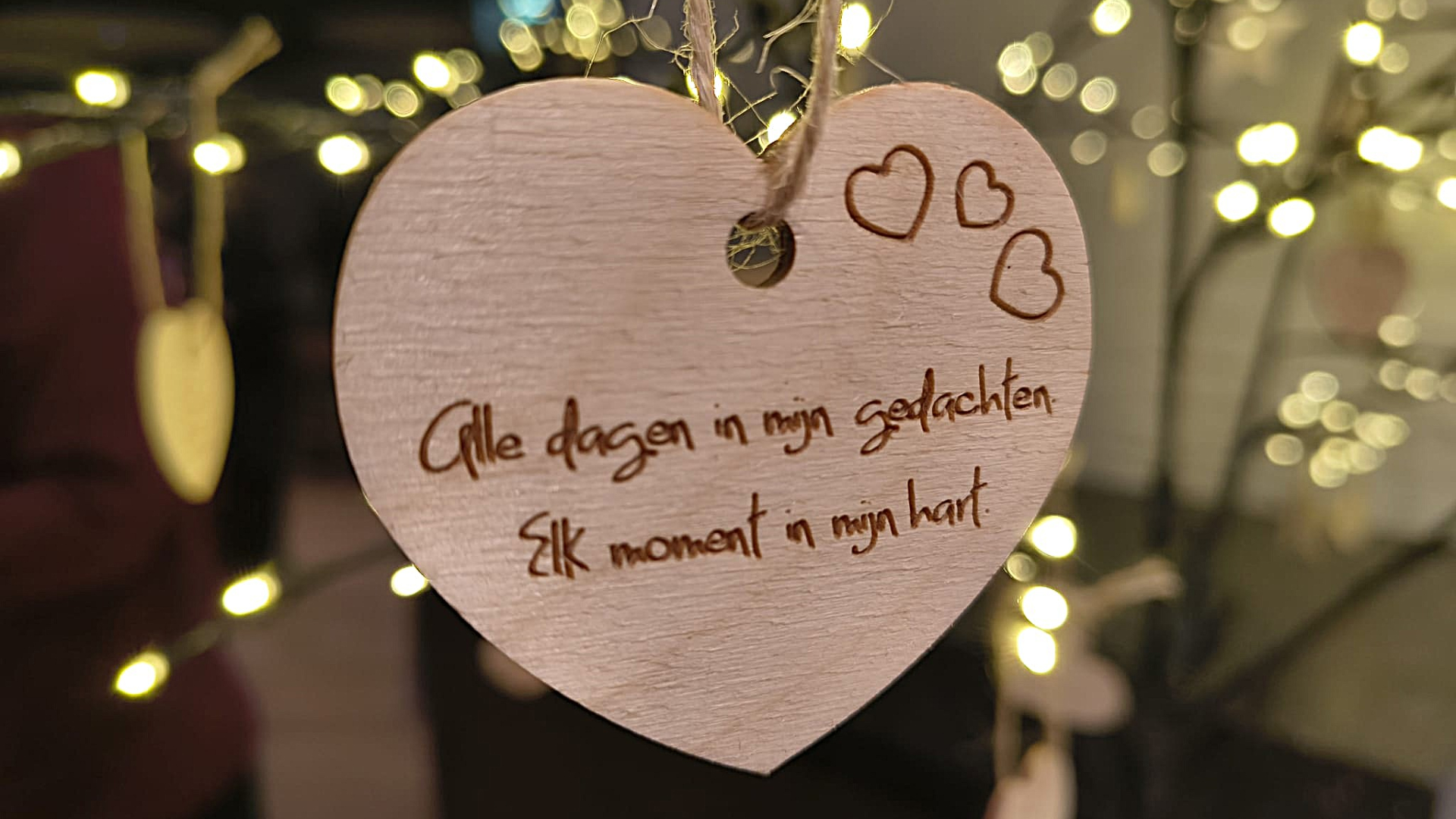 Wereldlichtjesdag Helmond: ‘Een moment van licht over overleden kinderen’