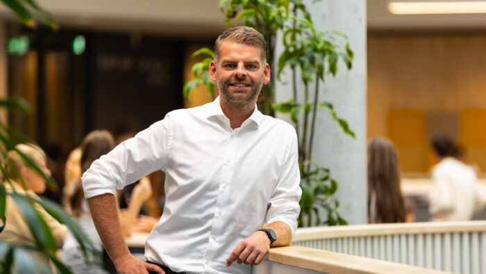 Dr. Knippenbergcollege stelt Bo Gertsen aan als nieuwe directeur
