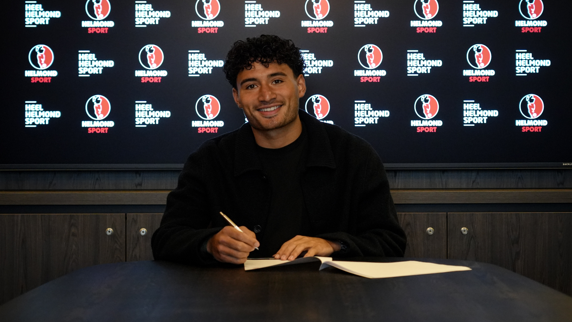 Helmond Sport verrast met Sem Dekkers als nieuwe rechtsback