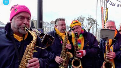 [VIDEO] Bluswerruk winnaar van het Prijsbloaze in Keiestad