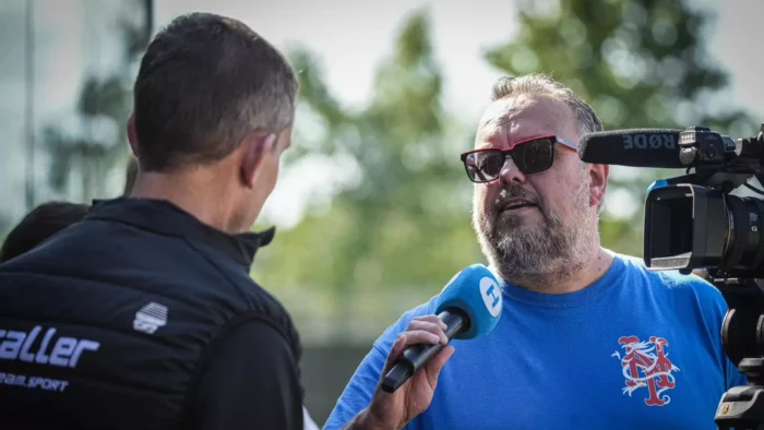 Dit is Helmond-verslaggever Ivo Mikkers overleden; ‘Hij had een hart voor Helmond en het voetbal’