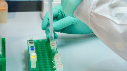 DNA-test zet leven geboren Helmonder Cas (35) op z’n kop: vader blijkt niet biologisch