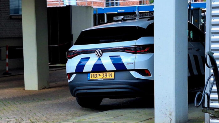 Grote verkeerscontrole in Helmond: 91 boetes, meerdere aanhoudingen en voertuigen in beslag genomen