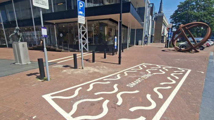 Gemeente Helmond installeert drie nieuwe slimme laad- en losplekken